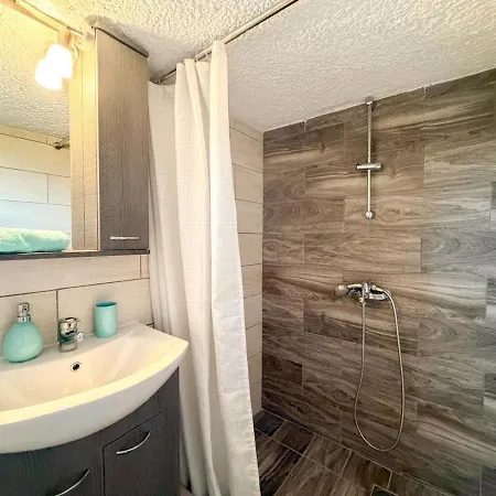 Silena Cosy 2bdrm Close To The Hébergement de vacances Siviri